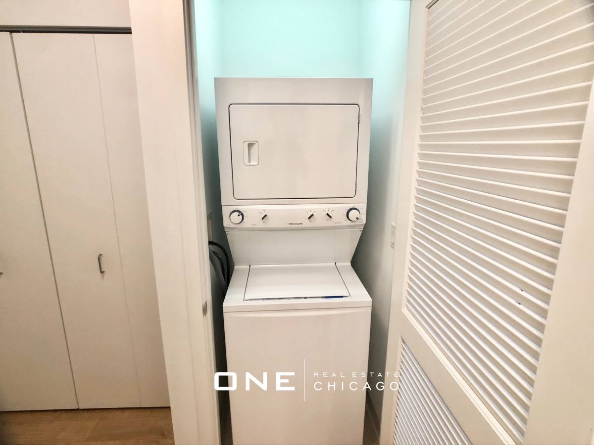 Apartment for rent at 210 N Michigan #1, Chicago, IL 60601