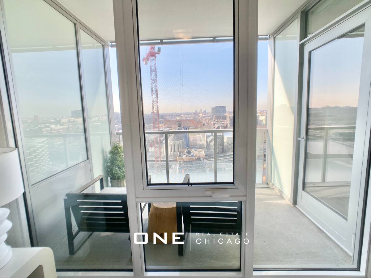 Apartment for rent at 204 W Hill #6, Chicago, IL 60610
