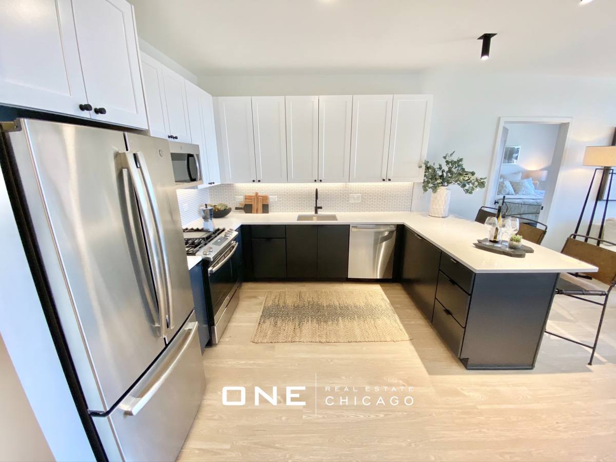 Apartment for rent at 633 W N #2, Chicago, IL 60610