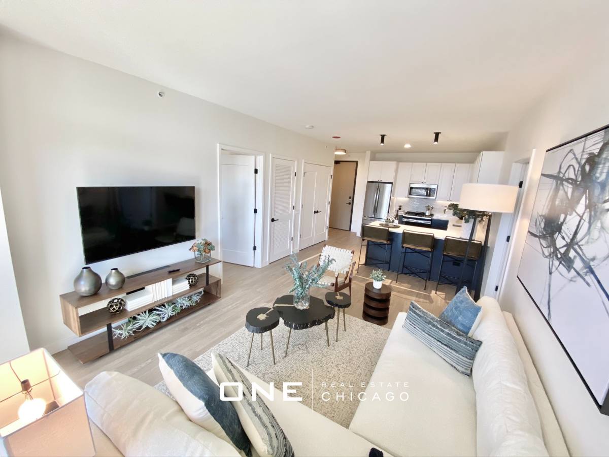 Apartment for rent at 633 W N #2, Chicago, IL 60610