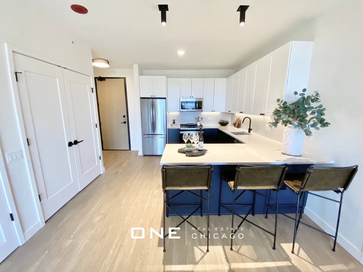 Apartment for rent at 633 W N #2, Chicago, IL 60610