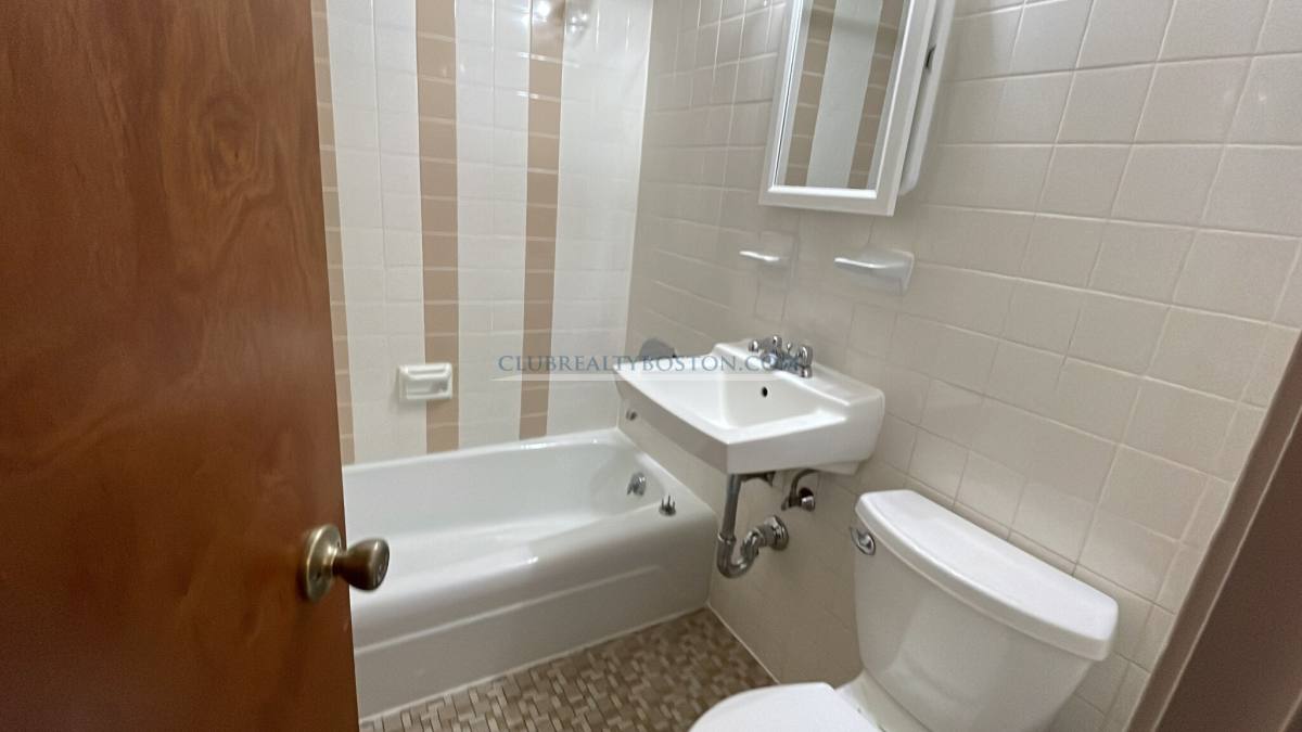Apartment for rent at 180 N Beacon St #3, Brighton, MA 02135