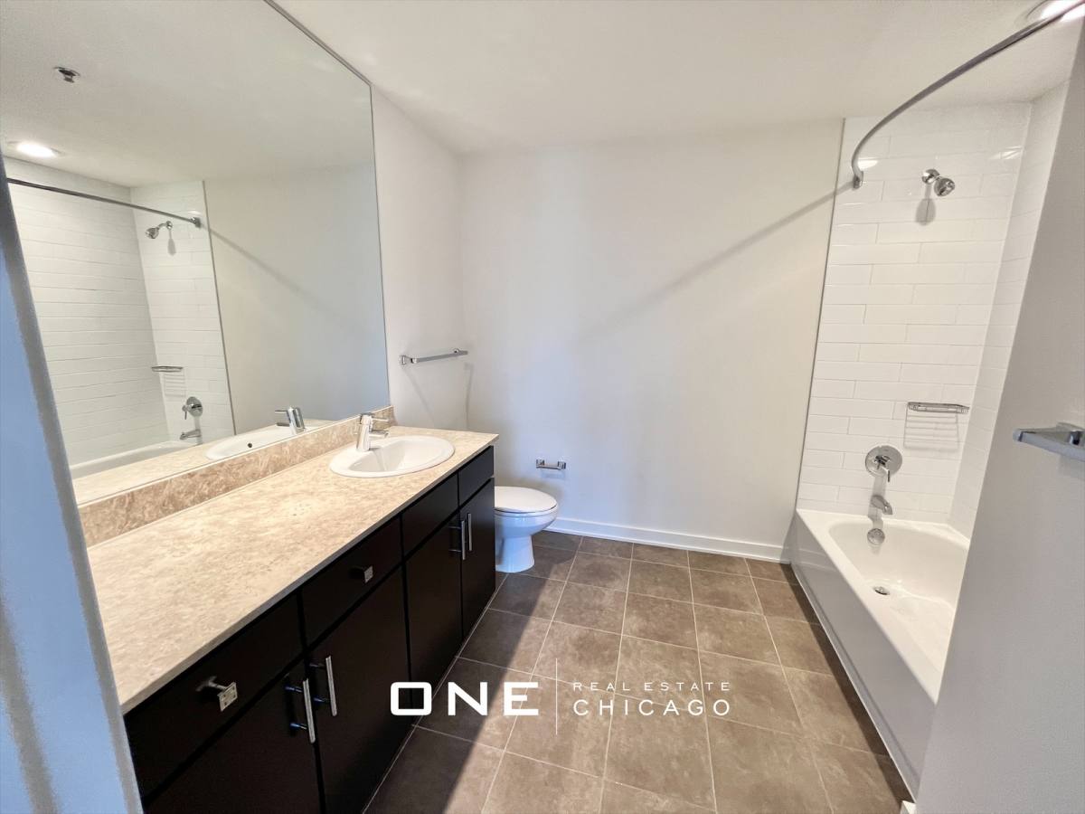 Apartment for rent at 161 W Kinzie, Chicago, IL 60654