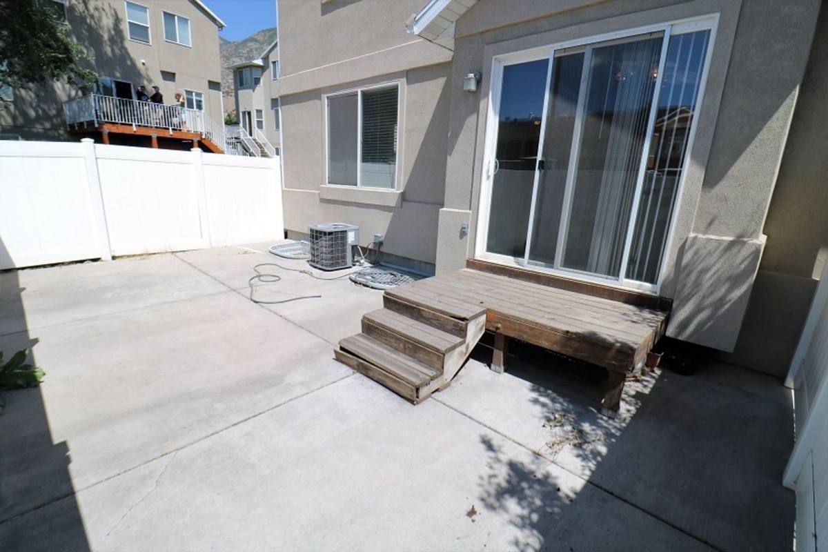 Townhouse for rent at 1144 S 1420 E, Provo, UT 84606