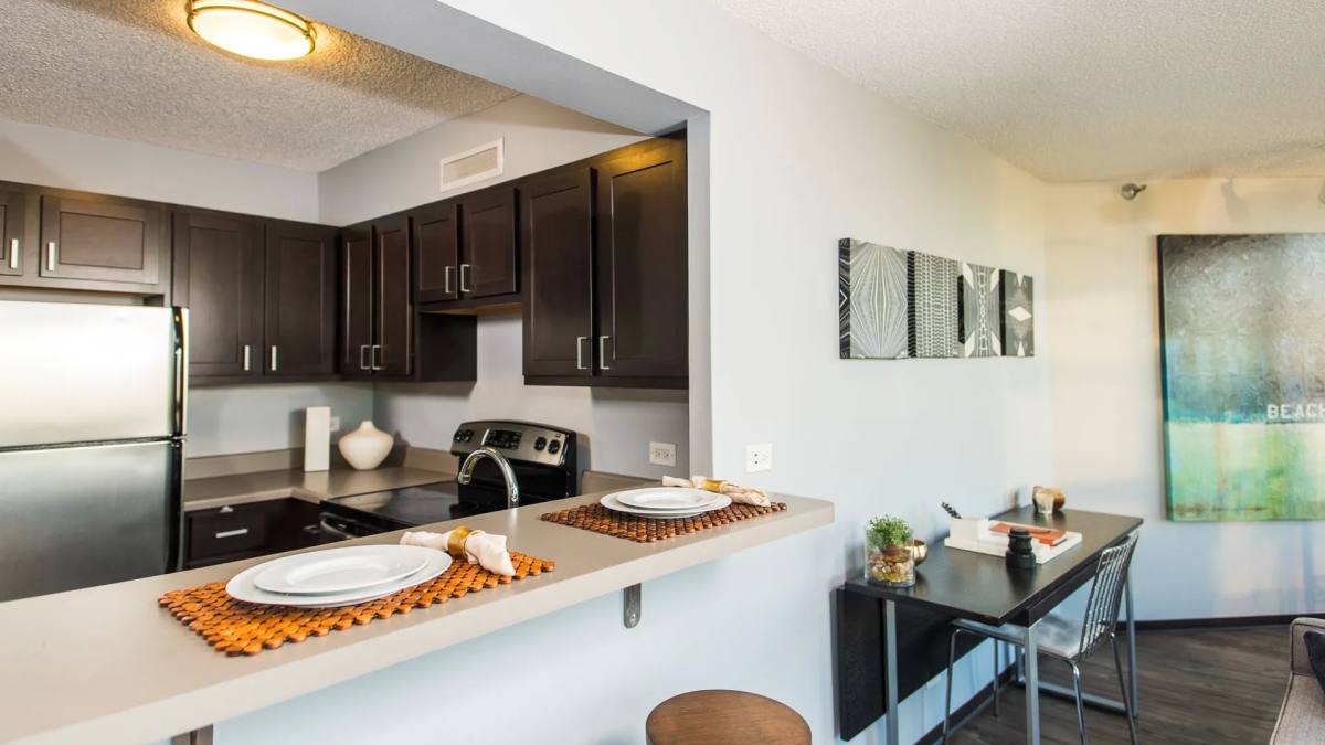 Apartment for rent at 555 W Madison, Chicago, IL 60647