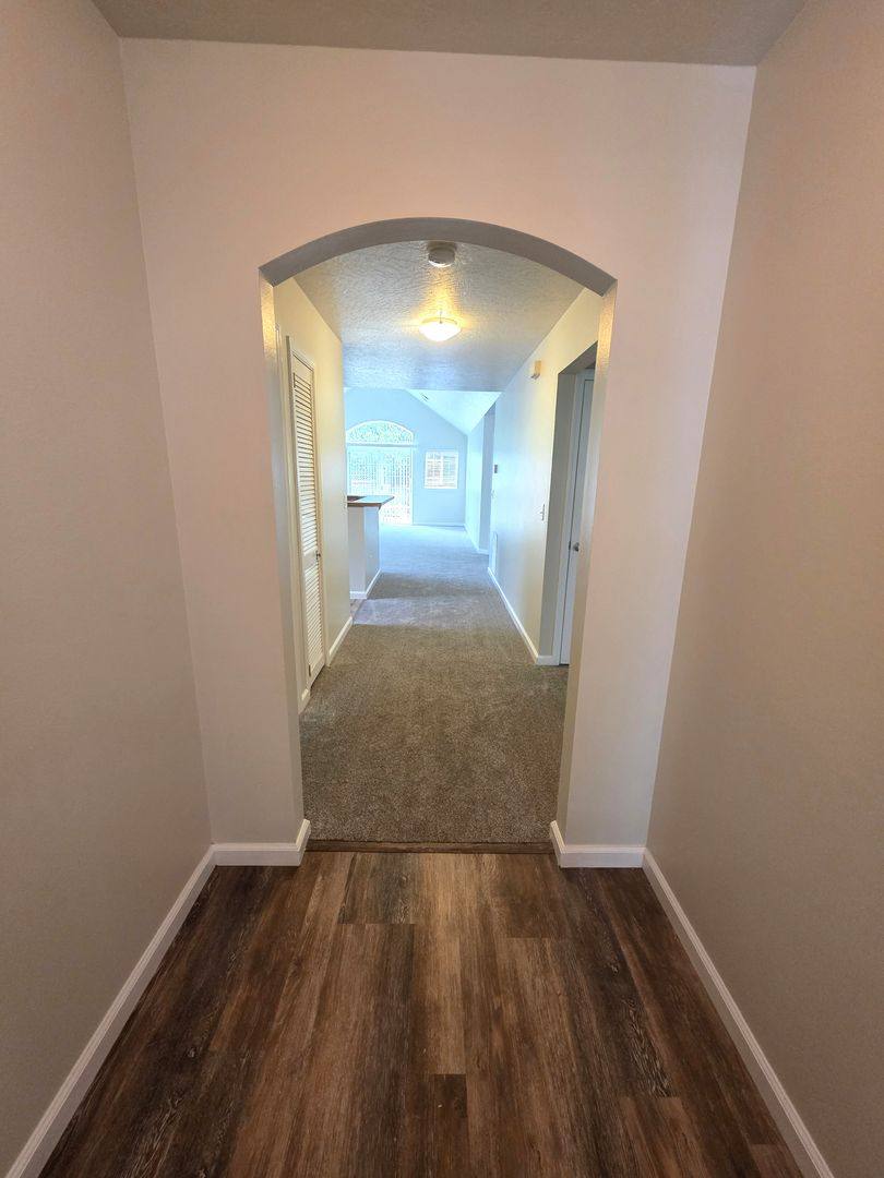 Apartment for rent at 2940 Matt Dr, Eugene, OR 97408