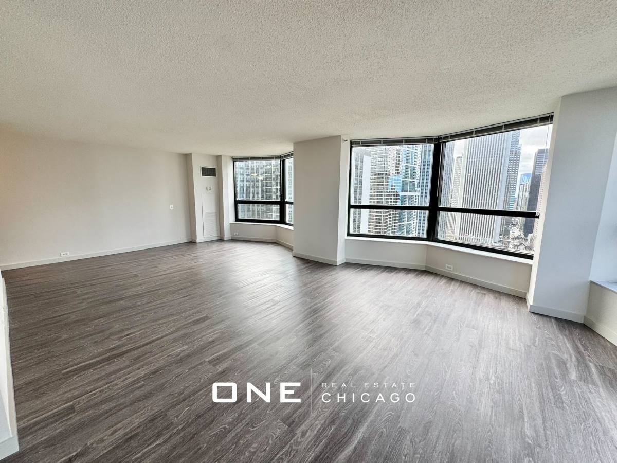 Apartment for rent at 190 N Harbor, Chicago, IL 60601