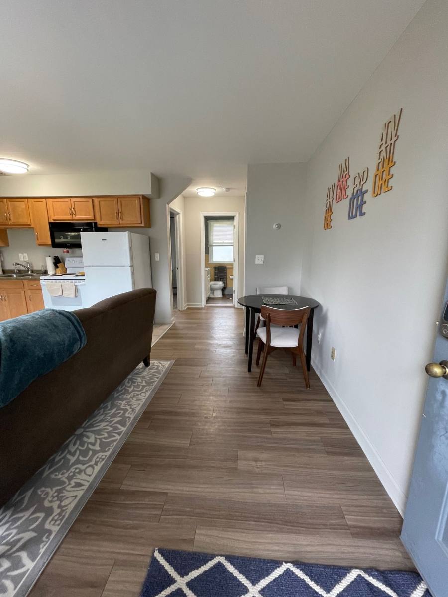 Apartment for rent at 4031 Crooks Rd, Royal Oak, MI 48073