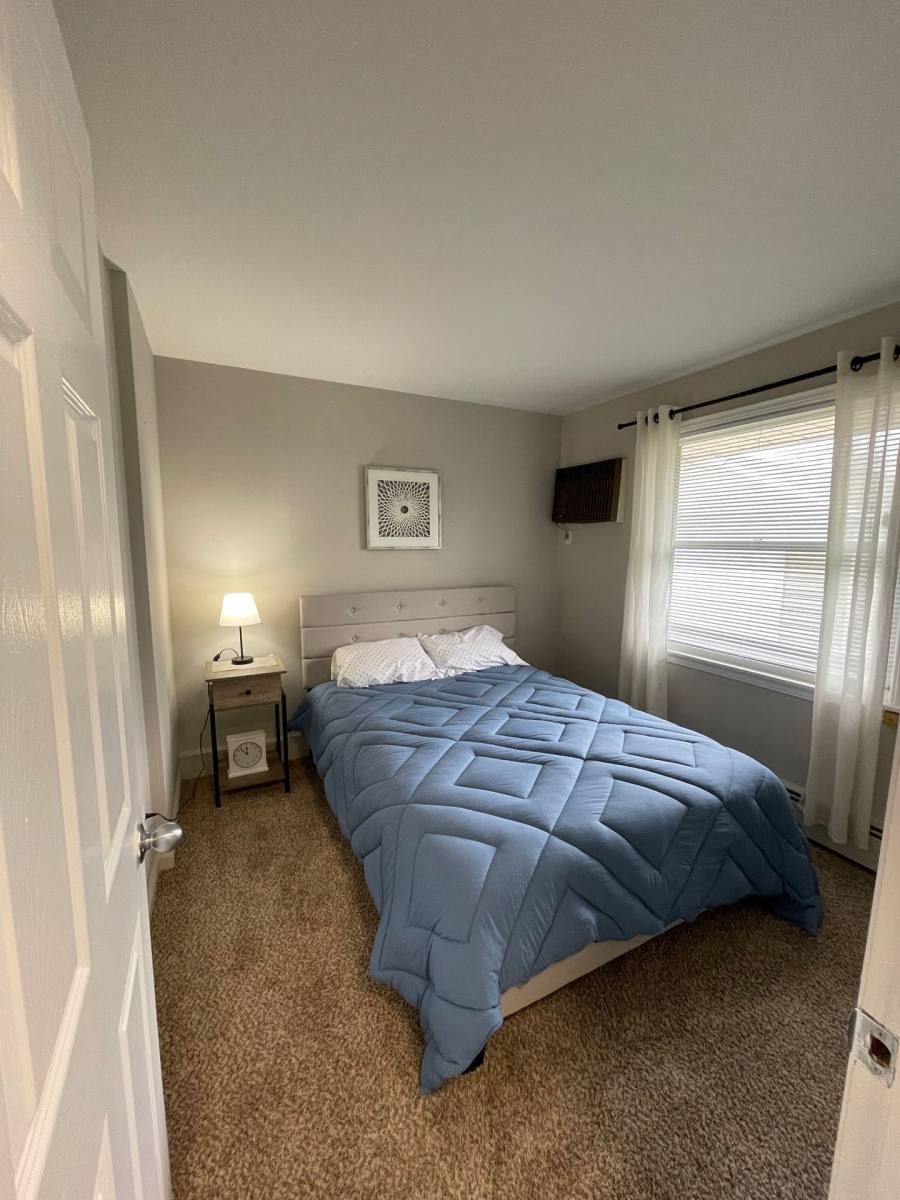 Apartment for rent at 4031 Crooks Rd, Royal Oak, MI 48073