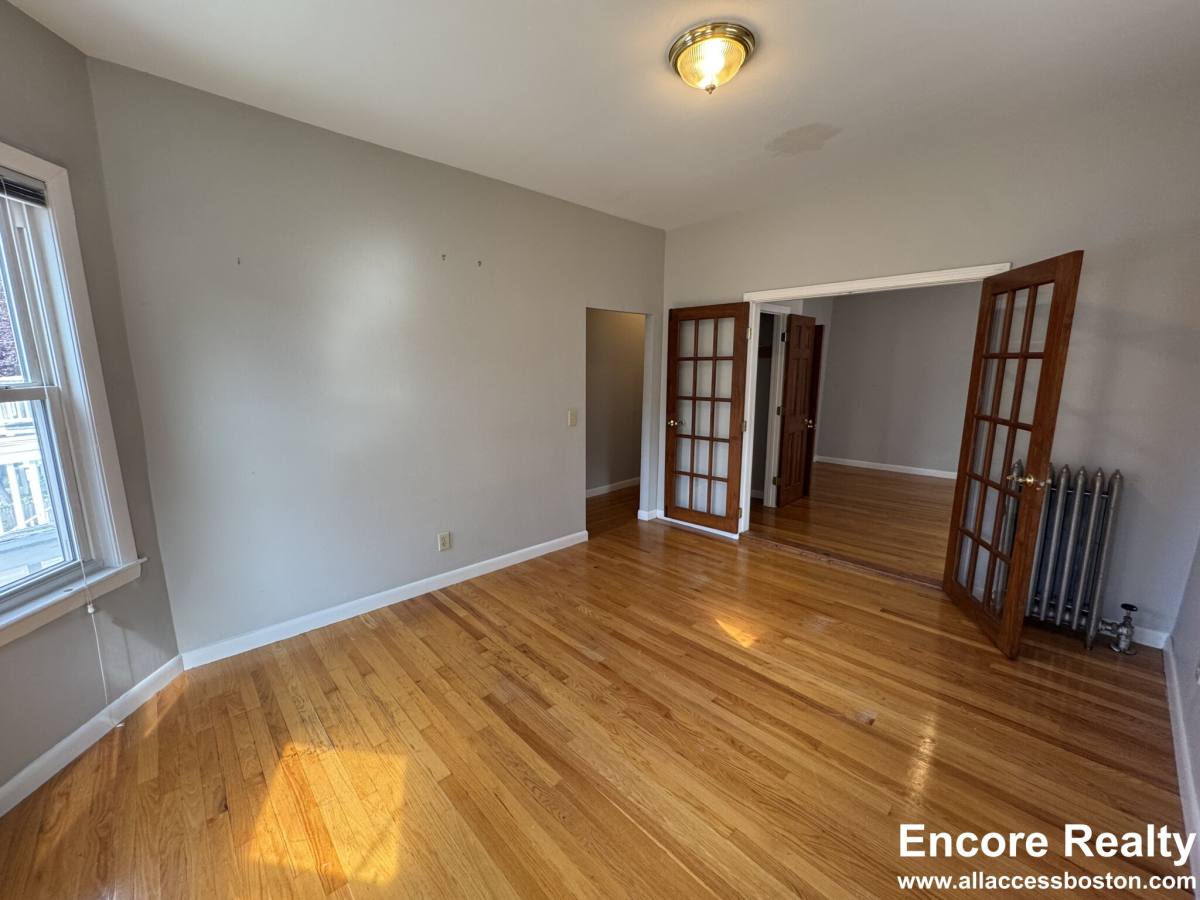 Apartment for rent at 23 Tufts St #2, Cambridge, MA 02139