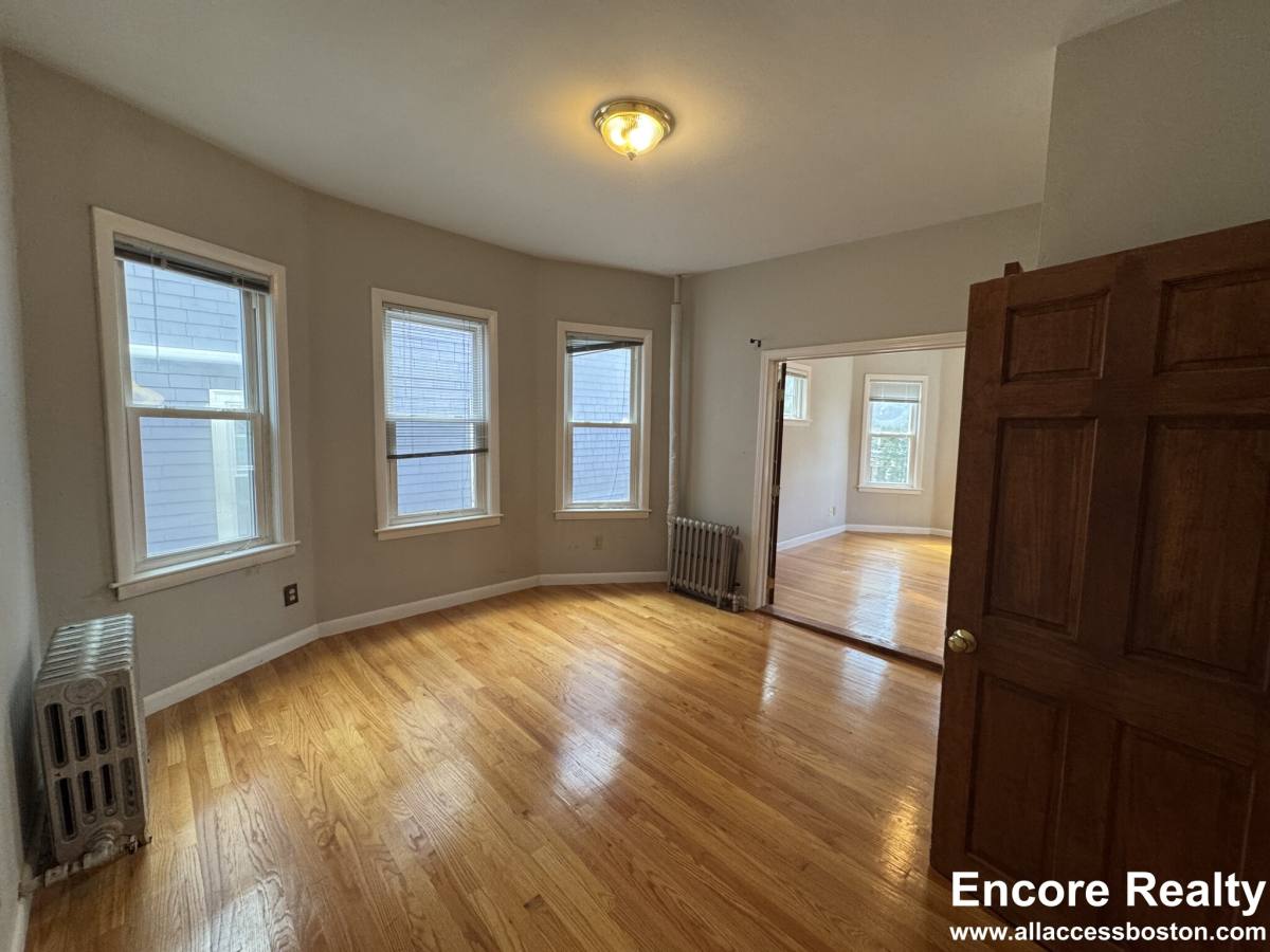 Apartment for rent at 23 Tufts St #2, Cambridge, MA 02139