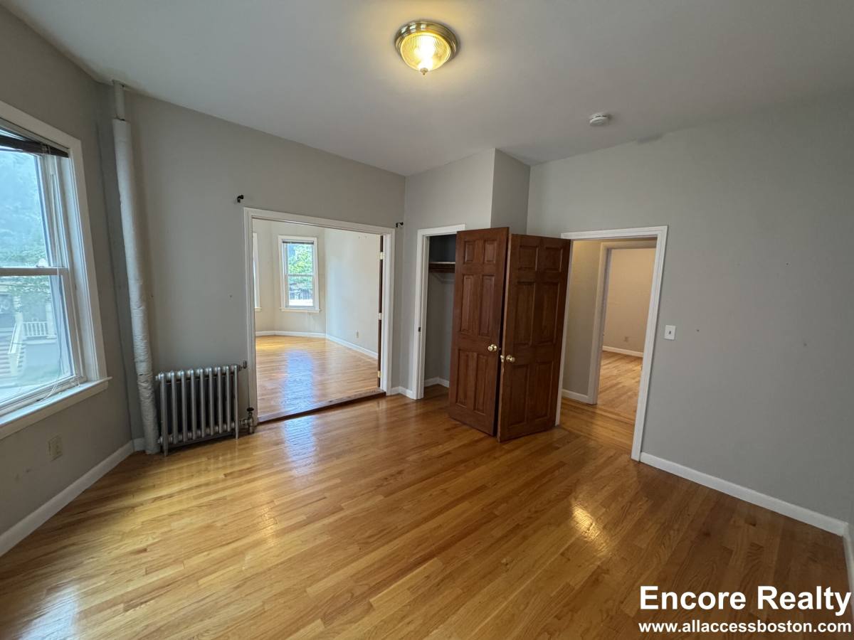 Apartment for rent at 23 Tufts St #2, Cambridge, MA 02139