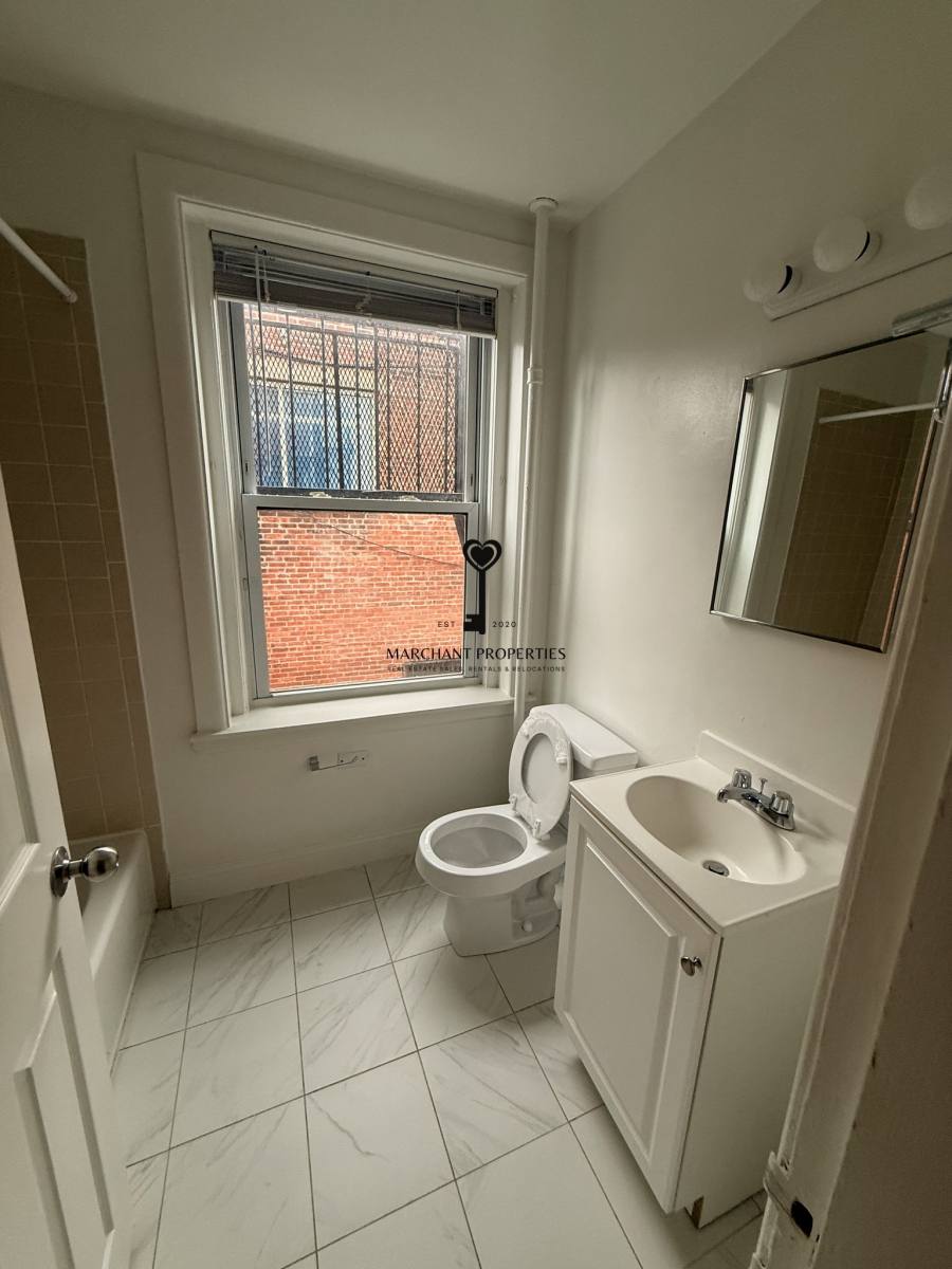 Apartment for rent at 19 Green St #1, Brookline, MA 02446