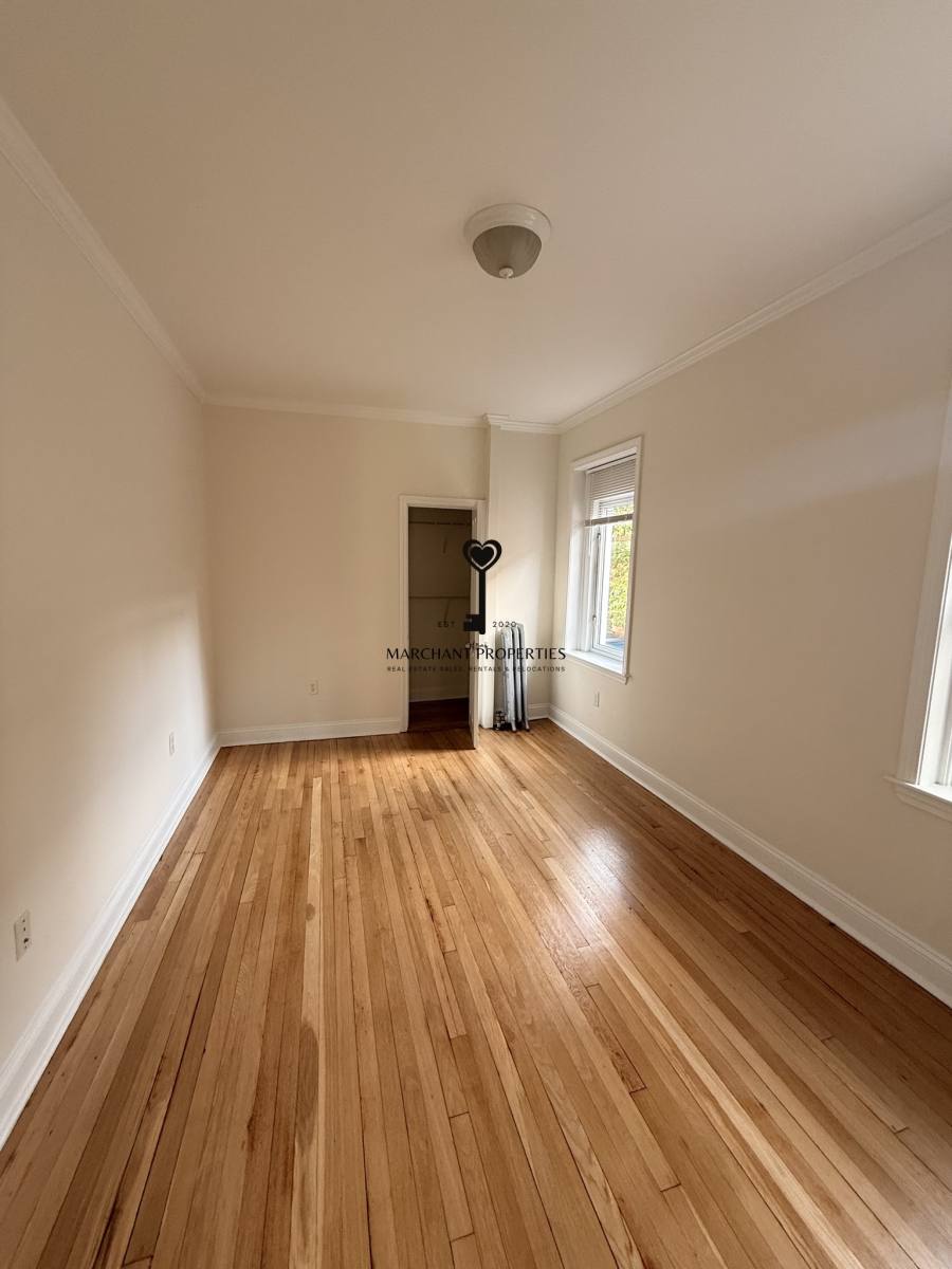 Apartment for rent at 19 Green St #1, Brookline, MA 02446
