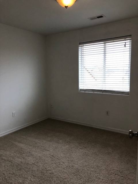 House for rent at 506 N Mississippi Dr, Moses Lake, WA 98837