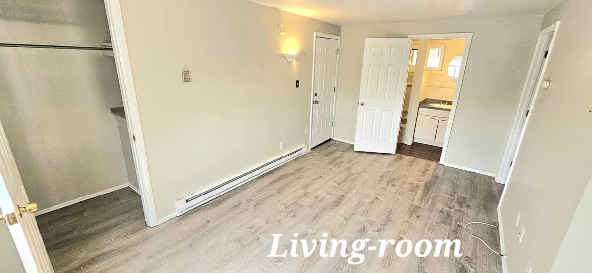 Apartment for rent at 1027 Cochran Mill Rd, Clairton, PA 15025