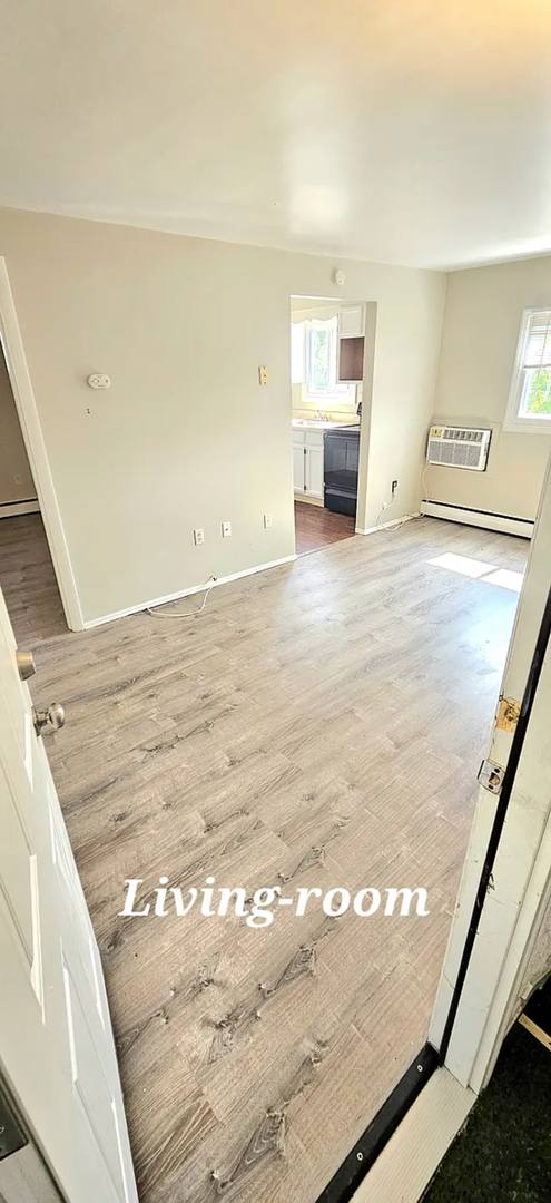 Apartment for rent at 1027 Cochran Mill Rd, Clairton, PA 15025