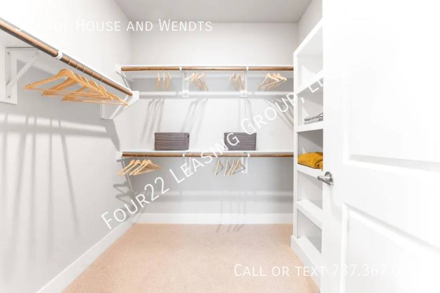Townhouse for rent at 10707 Lake Creek Parkway #70182, Austin, TX 78750