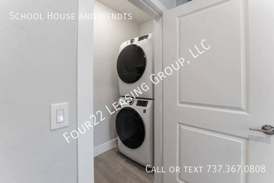 Townhouse for rent at 10707 Lake Creek Parkway #70182, Austin, TX 78750