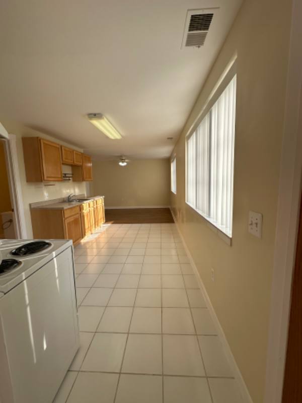 Apartment for rent at 420 N St, Yale, MI 48097