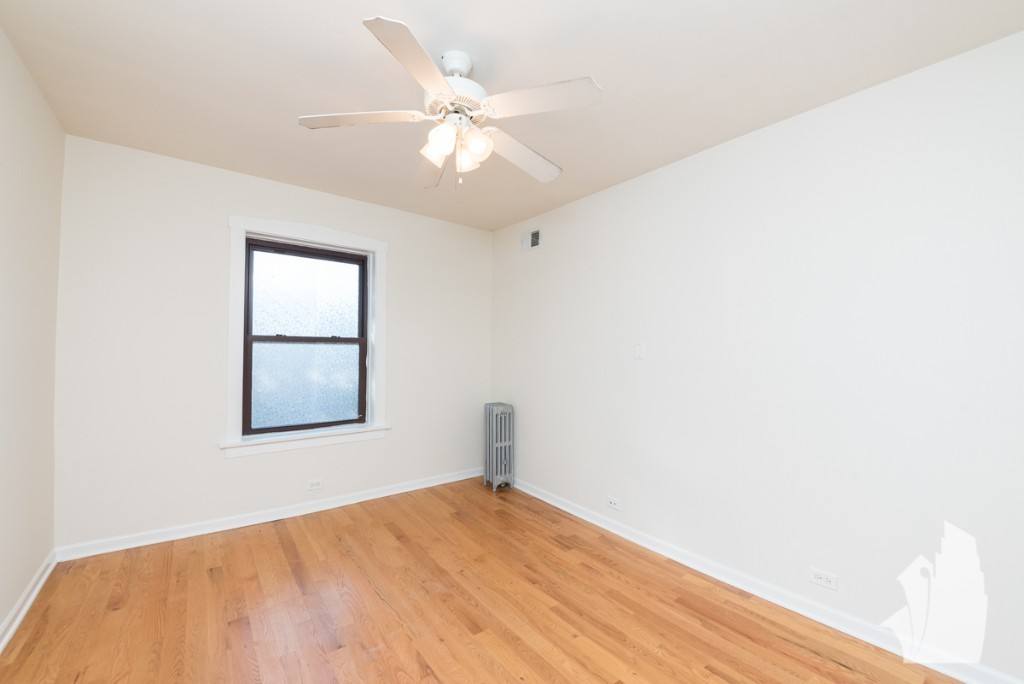 Apartment for rent at 1253 W Henderson St #3, Chicago, IL 60657