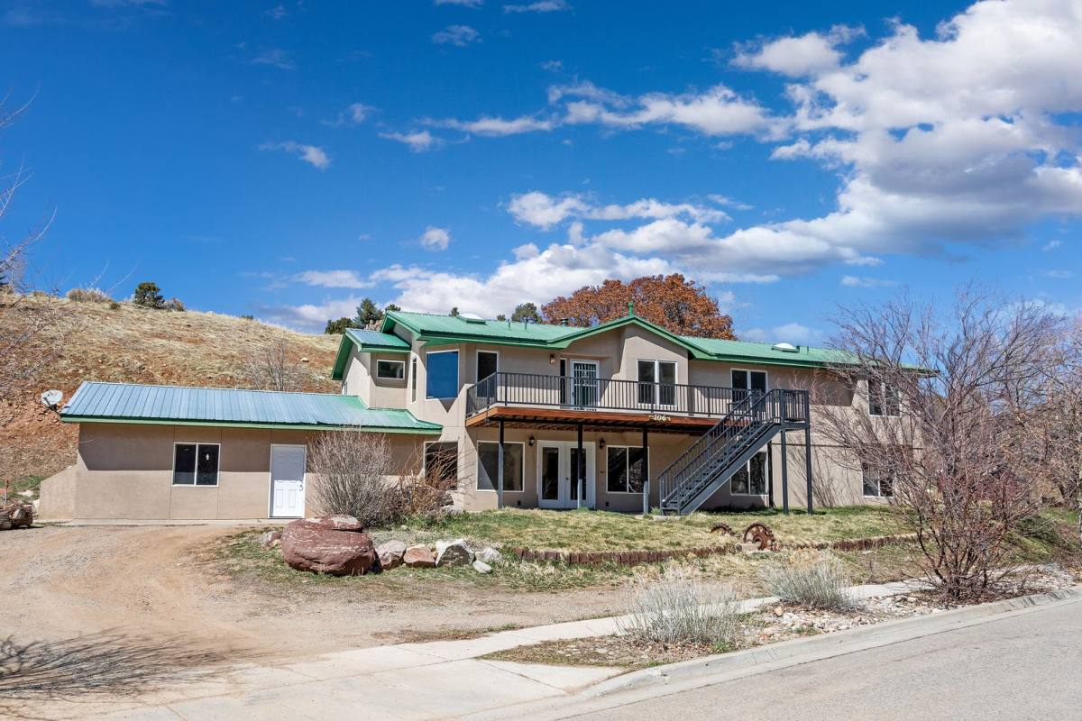 Apartment for rent at 106 Pinnacle Place, Durango, CO 81301