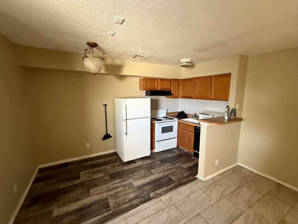 House for rent at 1808 E 66th Place, Tulsa, OK 74136