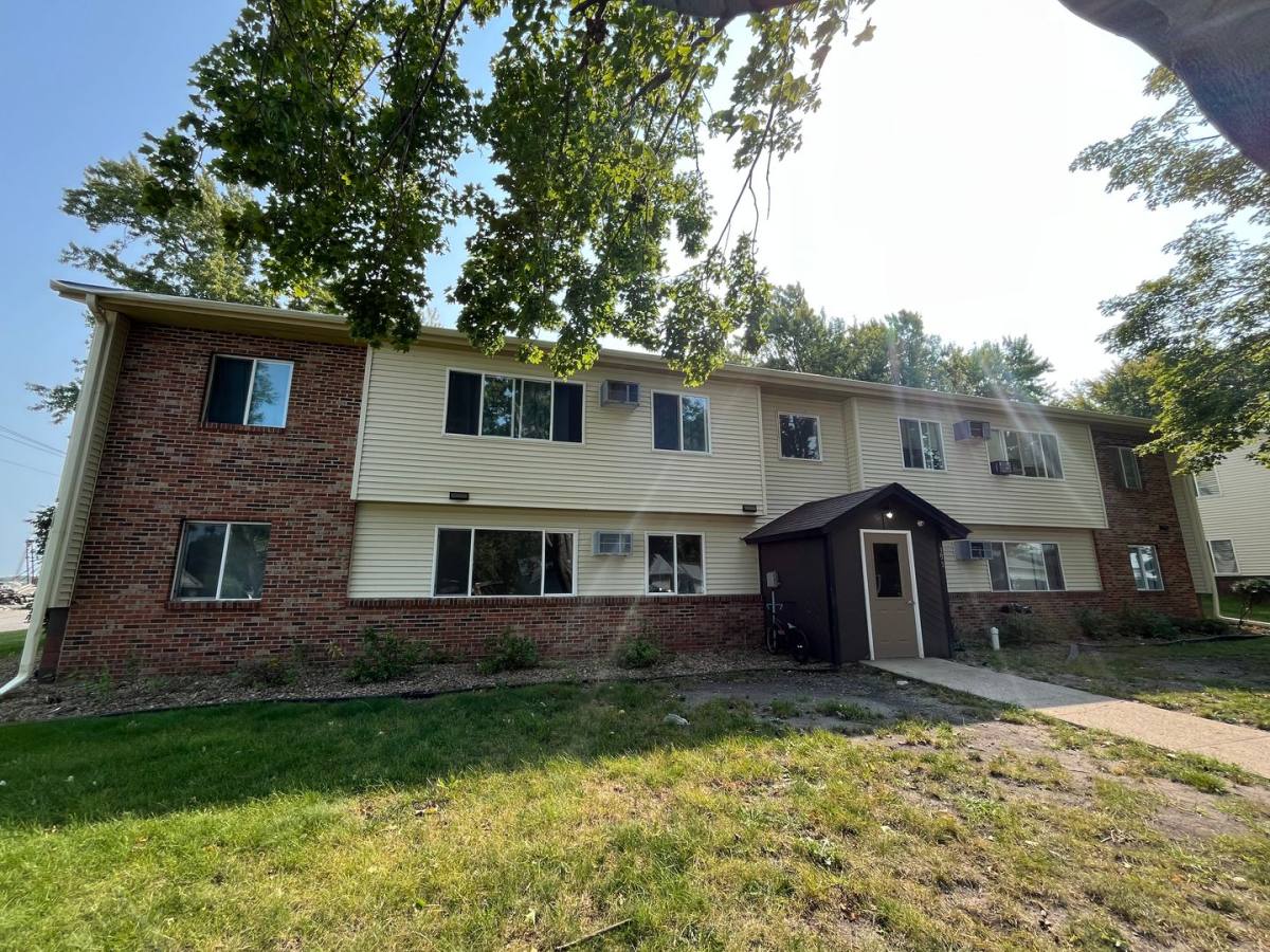 Apartment for rent at 365-395 2nd Ave, Wells, MN 56097