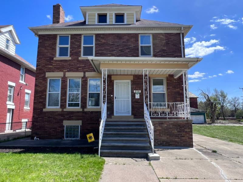 House for rent at 216 Holbrook St, Detroit, MI 48202