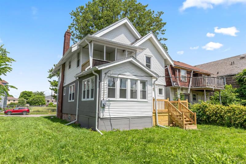 House for rent at 330 Westminster St, Detroit, MI 48202