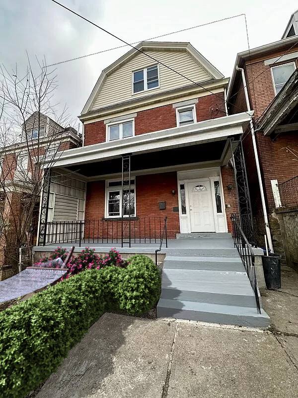House for rent at 5404 Black St, Pittsburgh, PA 15206