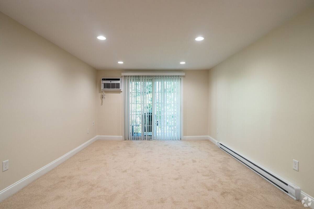 Apartment for rent at 2 Autumn Way, Seabrook, NH 03874