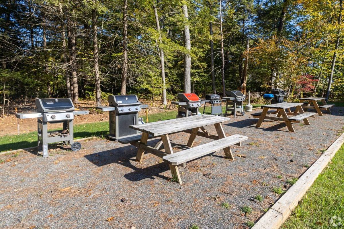 Apartment for rent at 2 Autumn Way, Seabrook, NH 03874