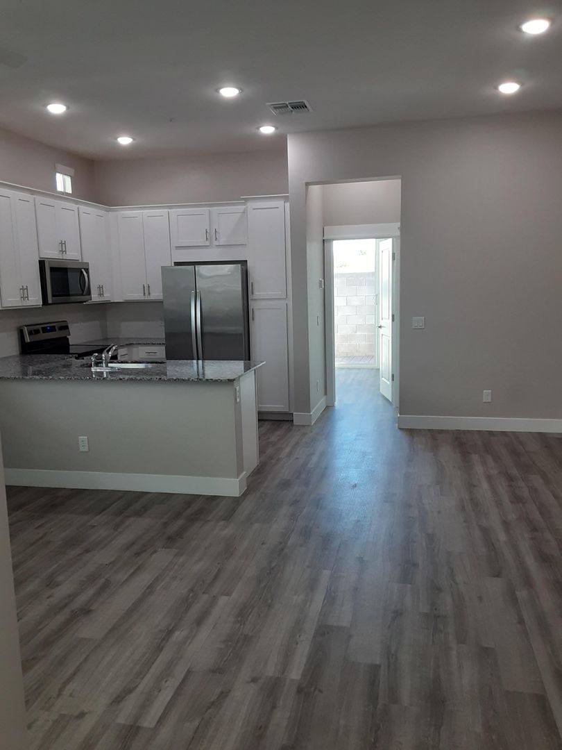 Apartment for rent at 1555 S Val Vista Dr, Gilbert, AZ 85296