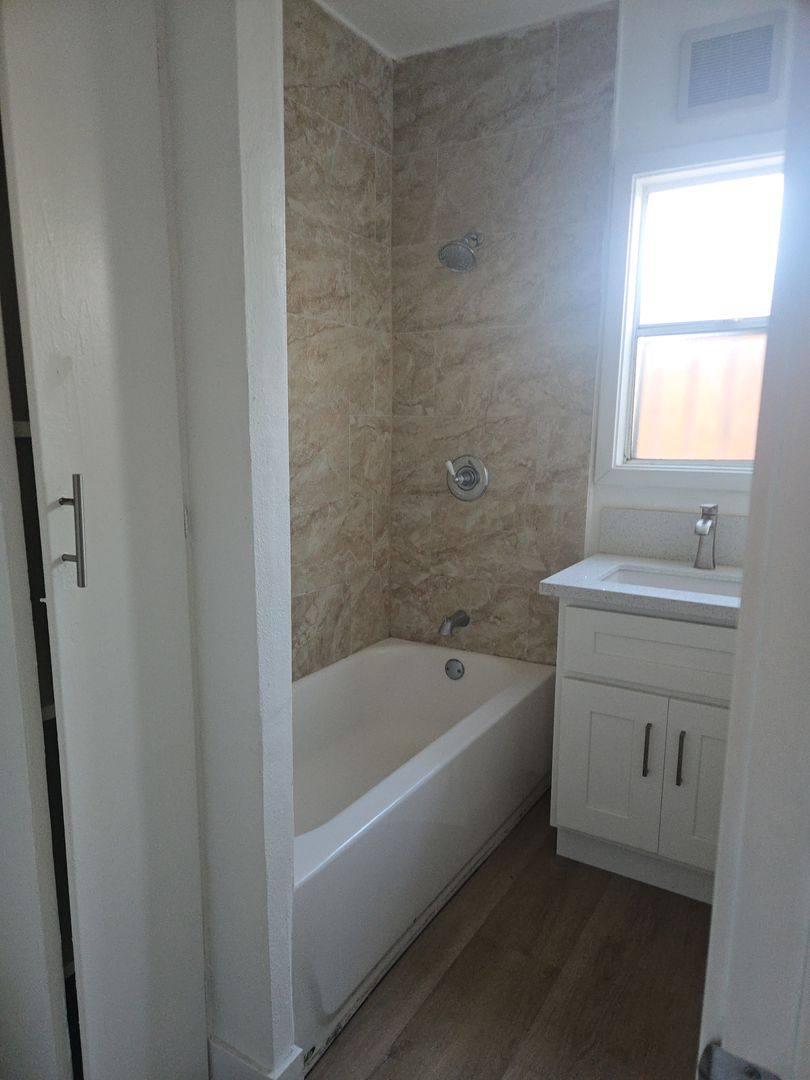 Apartment for rent at 6729 - 6803 Middleton St, Huntington Park, CA 90255