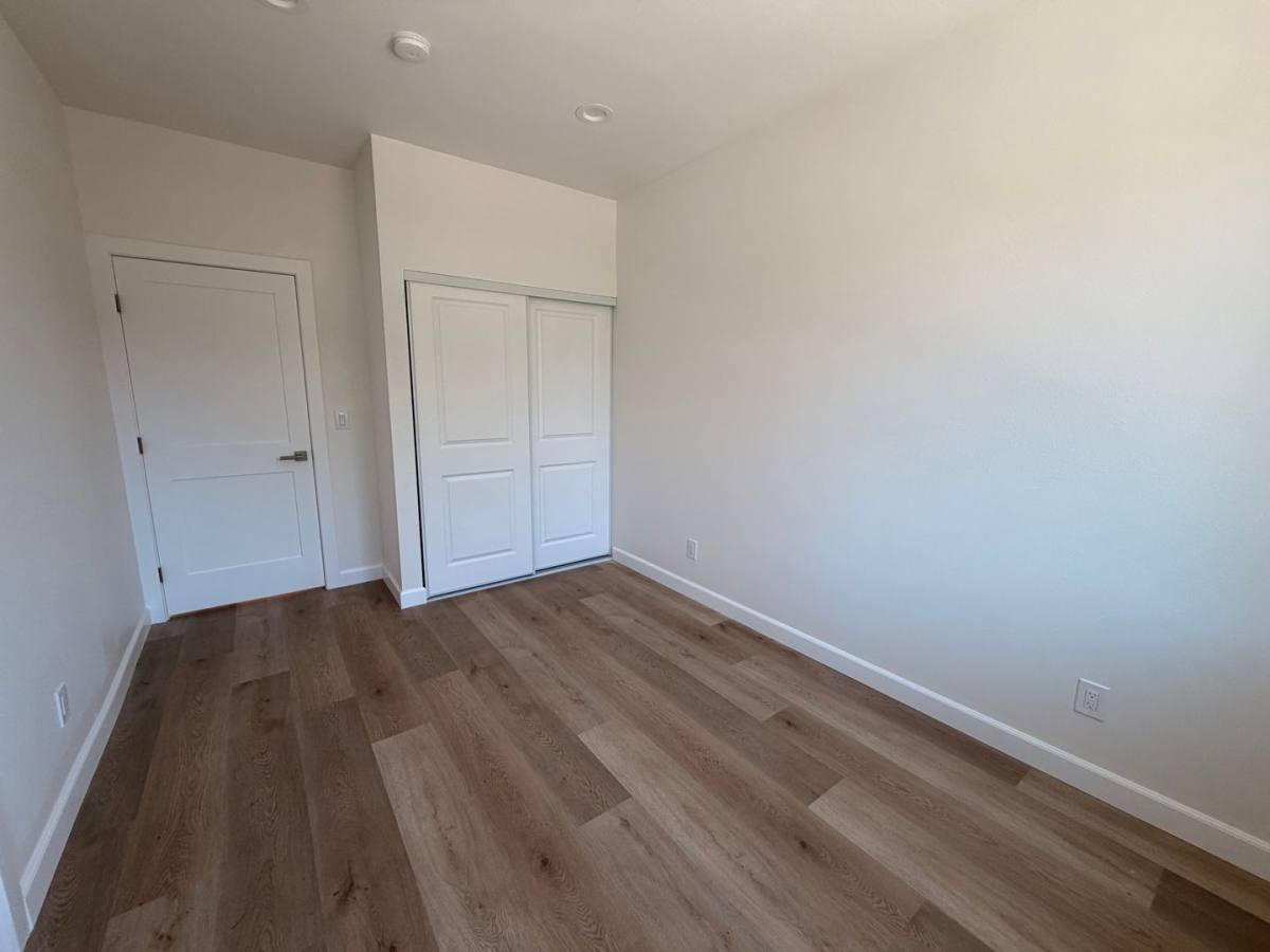 Apartment for rent at 2947-2949 Dalton Ave, Los Angeles, CA 90018