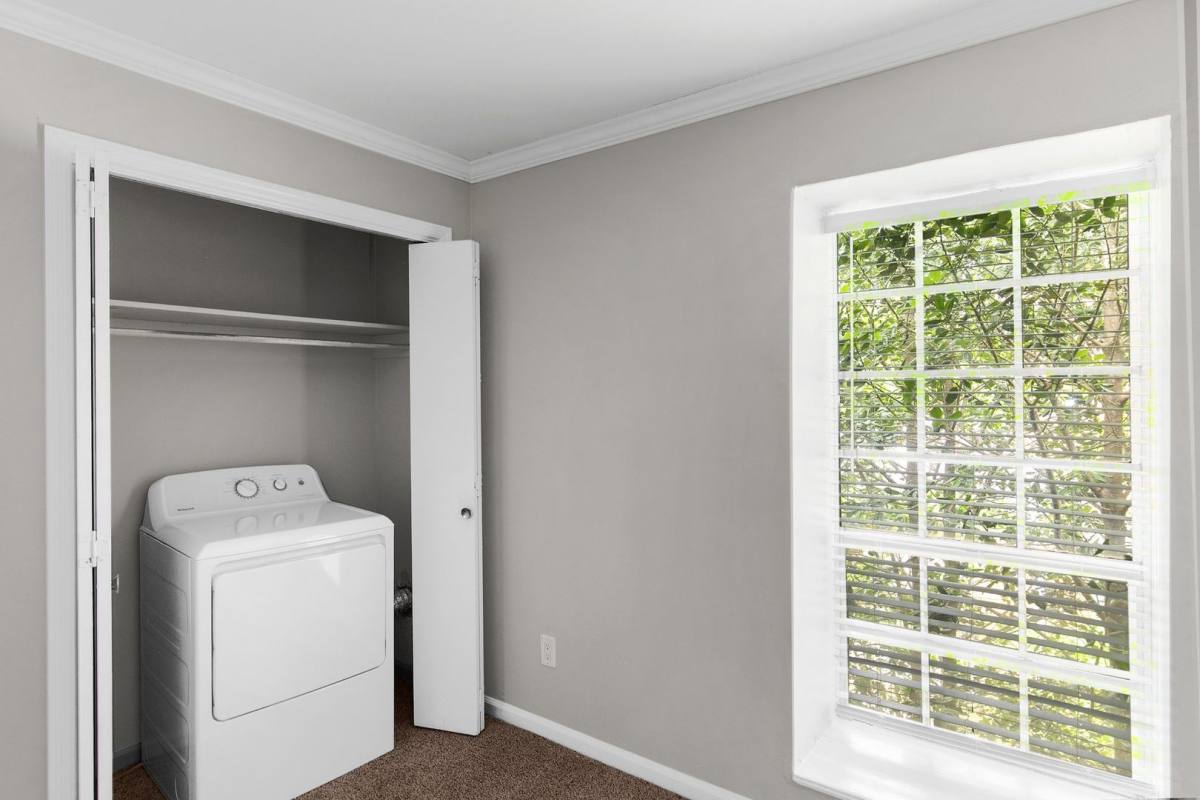 Apartment for rent at 2964 Rhodes Circle S, Birmingham, AL 35205