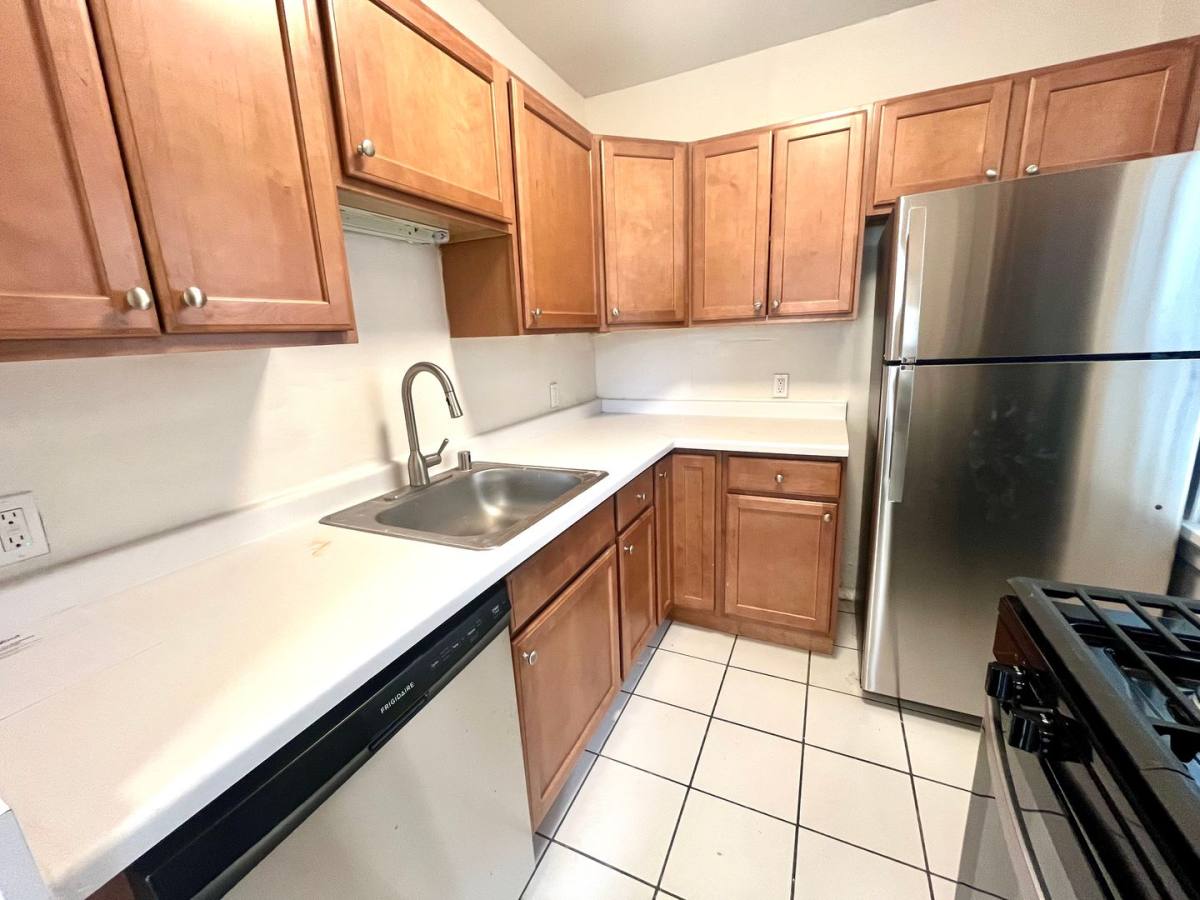 Apartment for rent at 1800 E Kenmore Place, Milwaukee, WI 53211