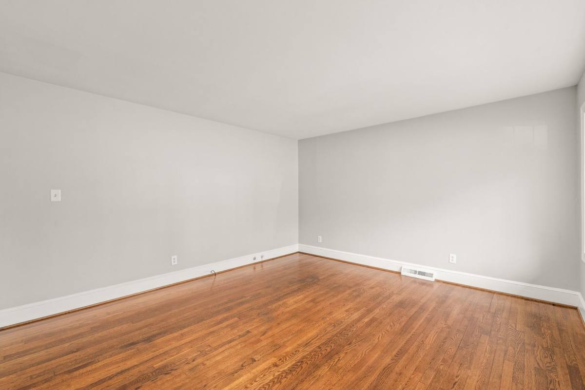 House for rent at 4914 Kistler Ave, Charlotte, NC 28205