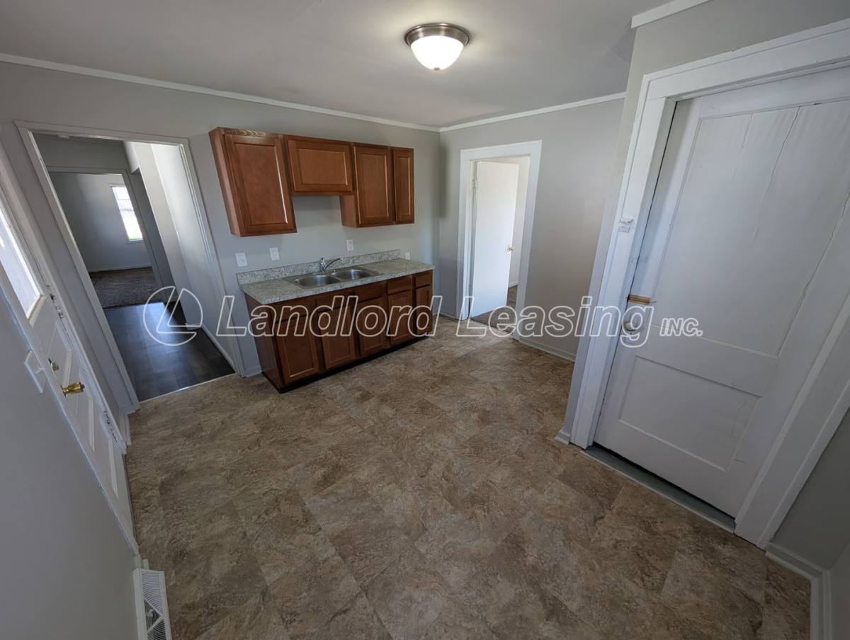 House for rent at 3502 Lowell Ave, Lorain, OH 44055