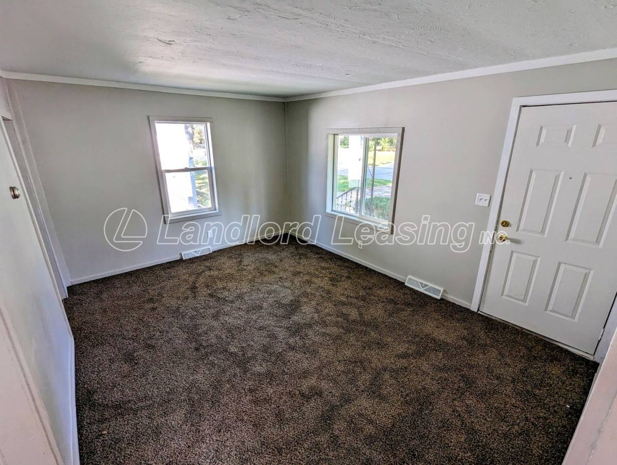 House for rent at 3502 Lowell Ave, Lorain, OH 44055