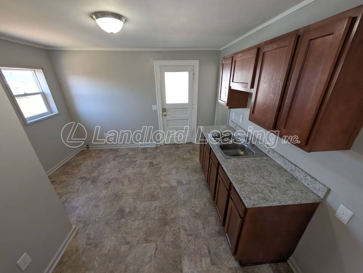 House for rent at 3502 Lowell Ave, Lorain, OH 44055