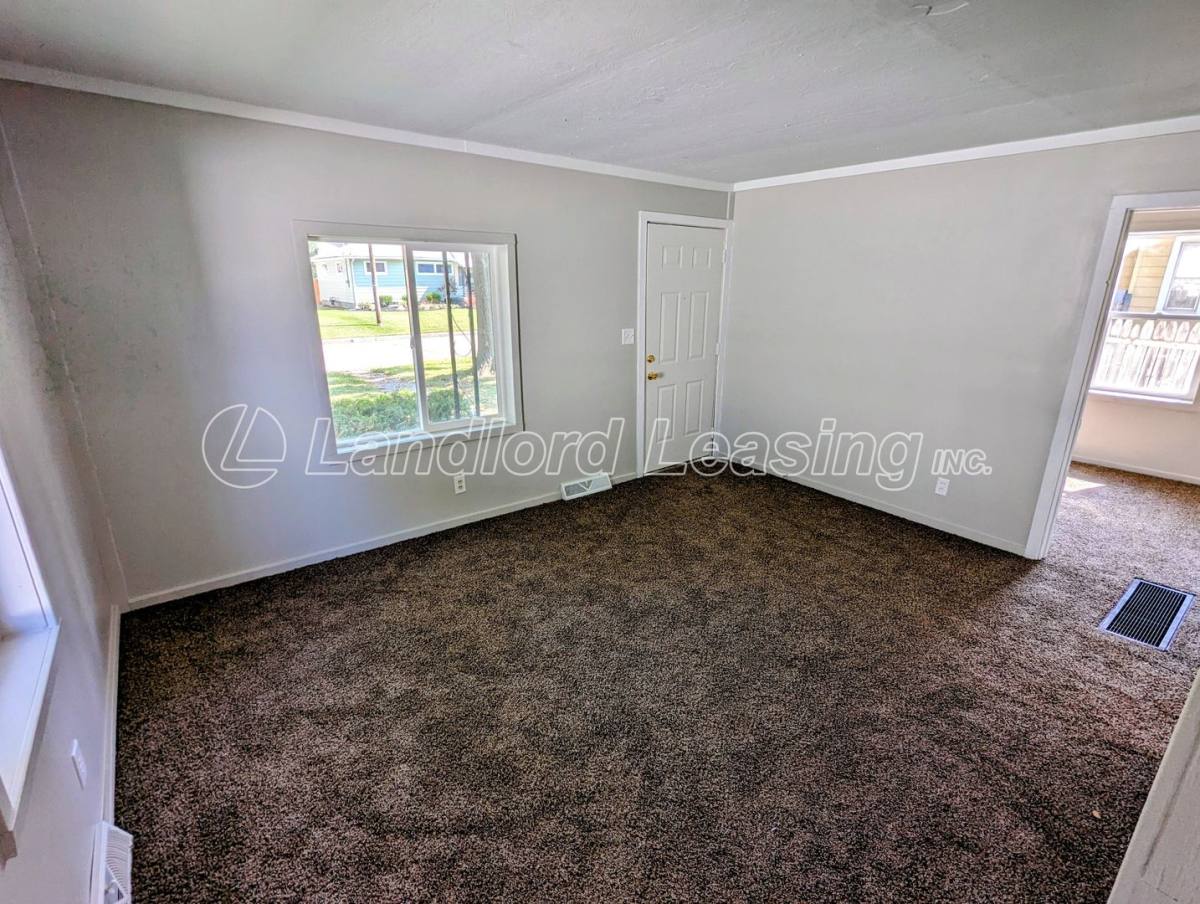 House for rent at 3502 Lowell Ave, Lorain, OH 44055