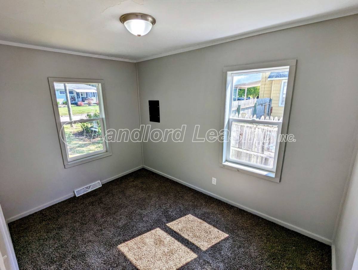 House for rent at 3502 Lowell Ave, Lorain, OH 44055