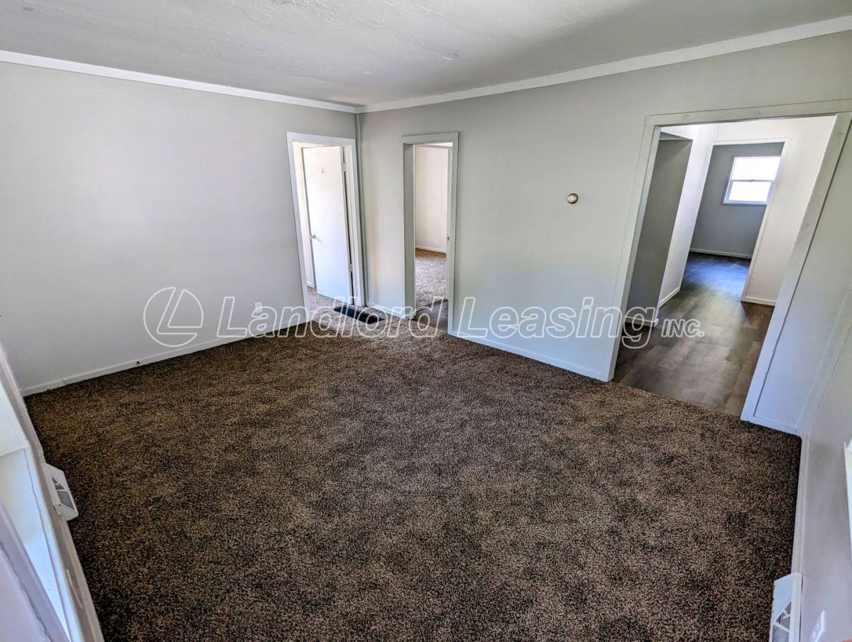 House for rent at 3502 Lowell Ave, Lorain, OH 44055