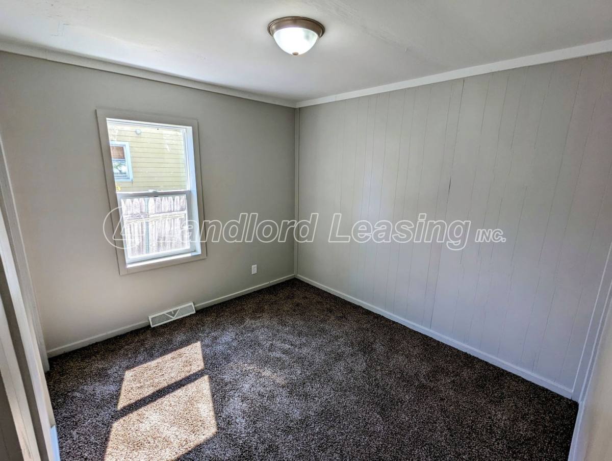 House for rent at 3502 Lowell Ave, Lorain, OH 44055