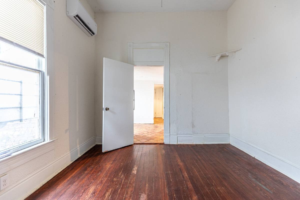 House for rent at 426 W Woodlawn Ave #1, San Antonio, TX 78212