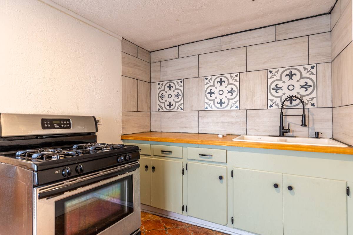 House for rent at 426 W Woodlawn Ave #1, San Antonio, TX 78212
