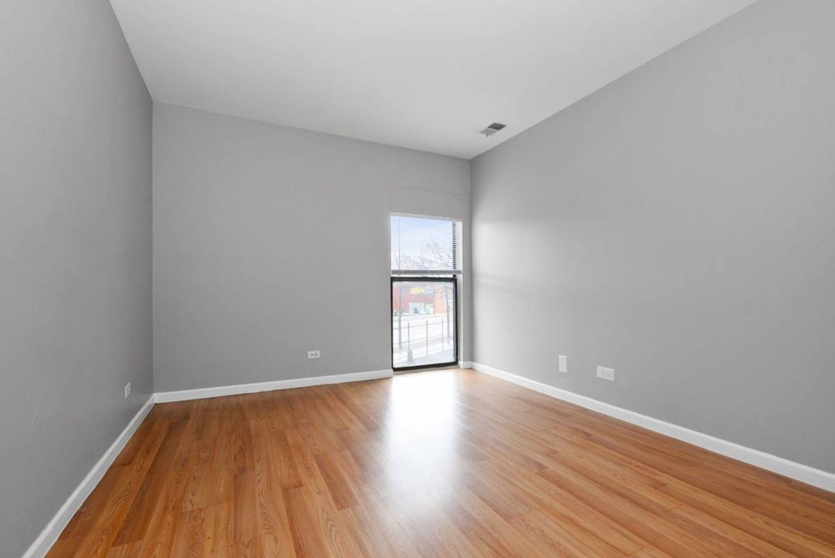 Apartment for rent at 3121-3153 W Madison St, Chicago, IL 60612