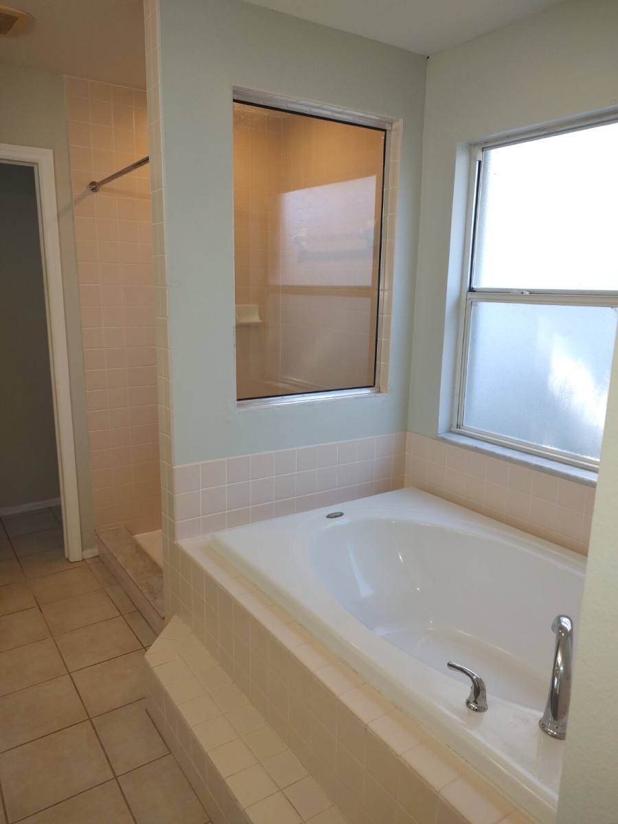 House for rent at 908 Westwinds Blvd, Tarpon Springs, FL 34689
